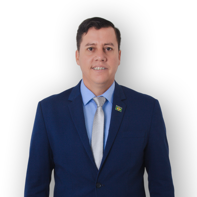 ANDRÉ-POZZOBOM-768x768.png
