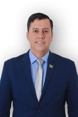 ANDRÉ-POZZOBOM.png