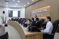 Câmara de Sapezal aprova projetos importantes e homenageia atleta campeão de jiu-jitsu 