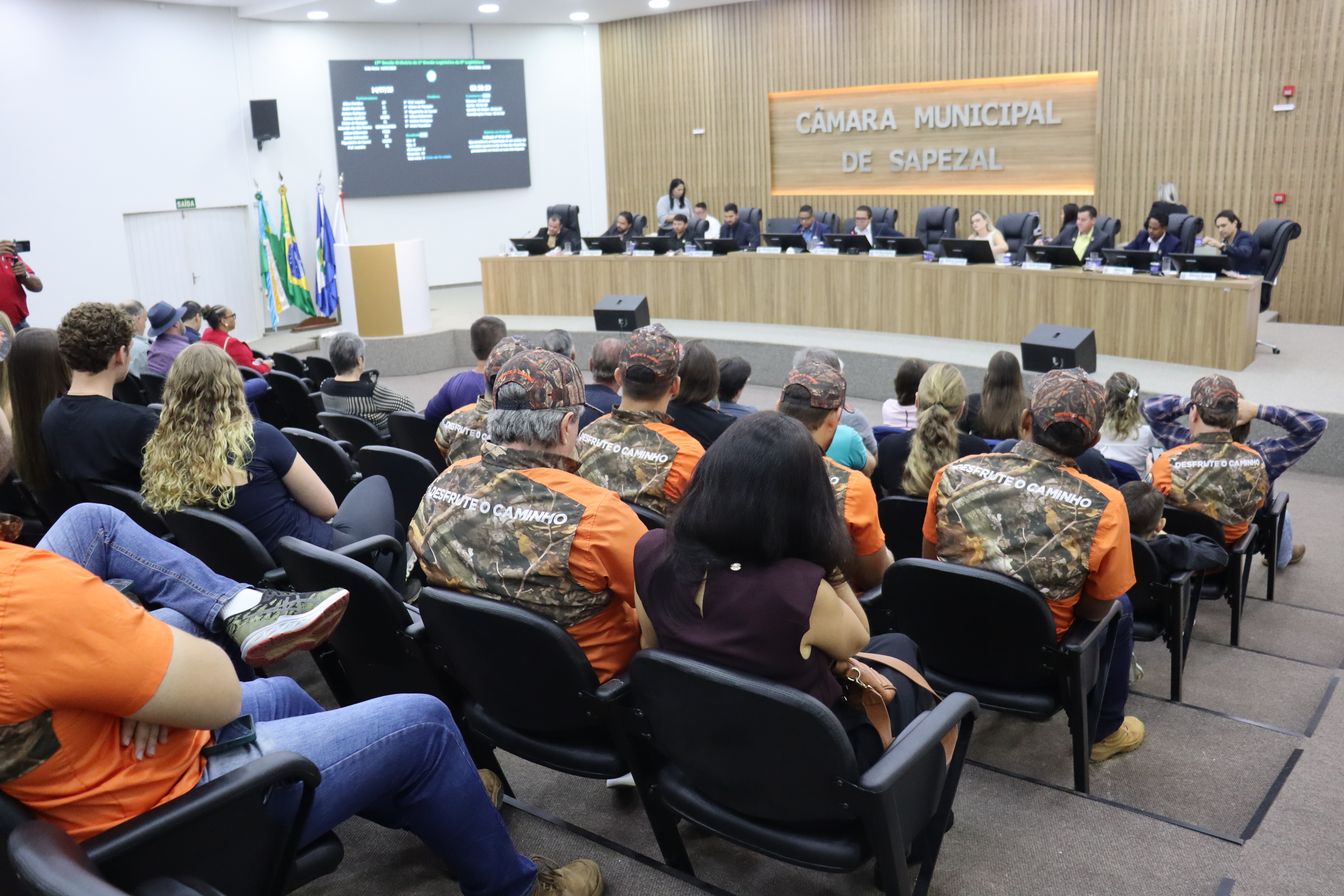 Câmara Municipal realiza 17ª Sessão Ordinária e aprova projetos importantes antes do recesso parlamentar